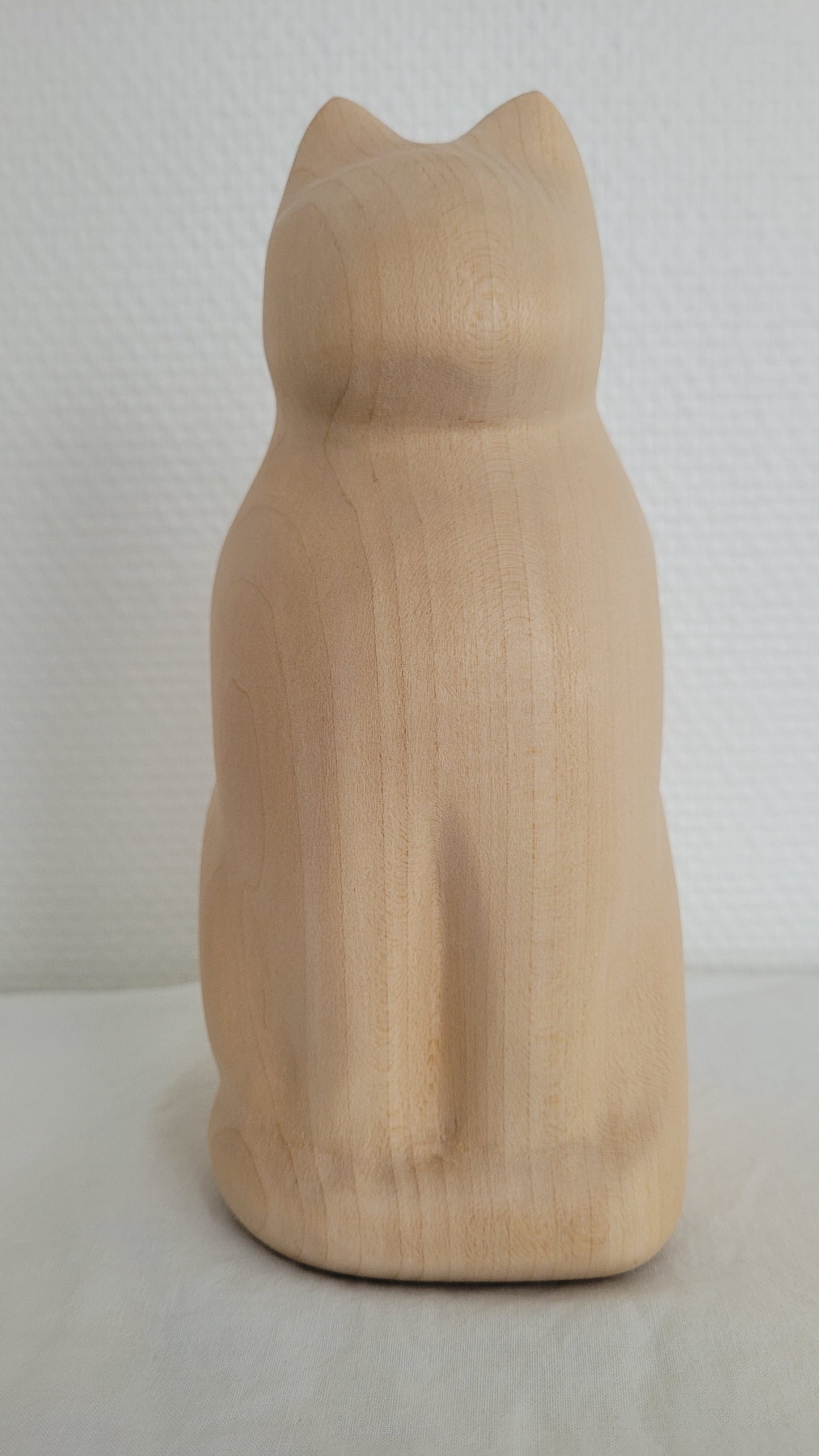 Chat, sculpture contemporaine en bois de tilleul, Eveline David-Valette