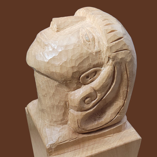 Tête de femme vers le ciel, sculpture contemporaine en bois de tilleul, Eveline David-Valette