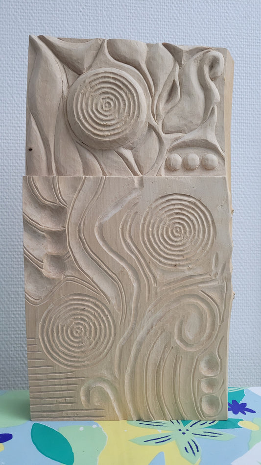 Bas-relief à motif végétal, sculpture contemporaine sur bois, Eveline David-Valette