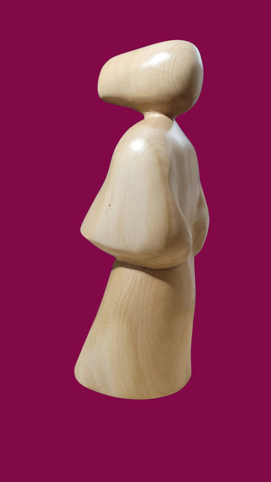 Femme dans le vent, sculpture contemporaine en bois de tilleul, Eveline David-Valette